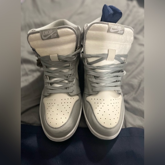 These are Air Jordan/Dior One of a kind/Authentic special edition high-tops. - Picture 3 of 11